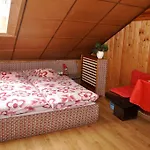 Nika Czeski Krumlow
