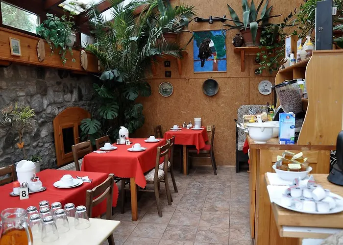 Pensión Nika 3*